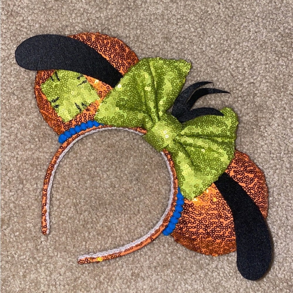Goofy Mickey ears